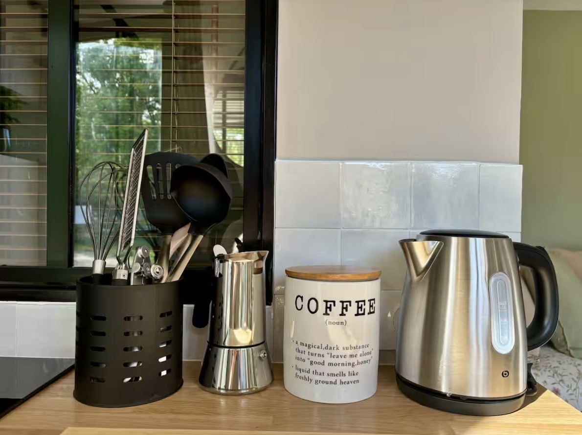 Le Chalet — coin café et petit-déjeuner